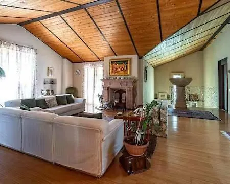 Historic With And Pools In Villa Tremezzo